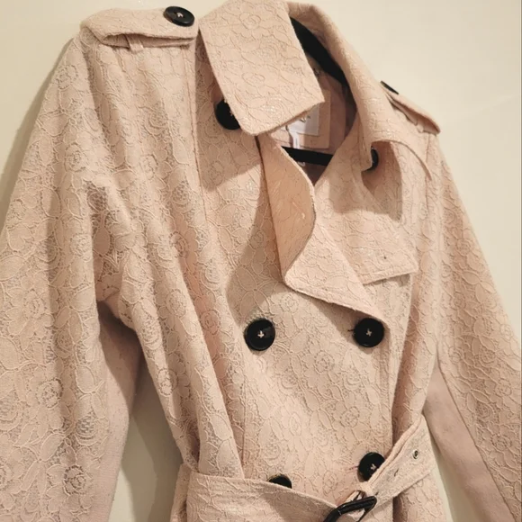BCBG Generation Pink Lace Trench Short Coat Double Breasted Collared Belted S - Picture 3 of 10